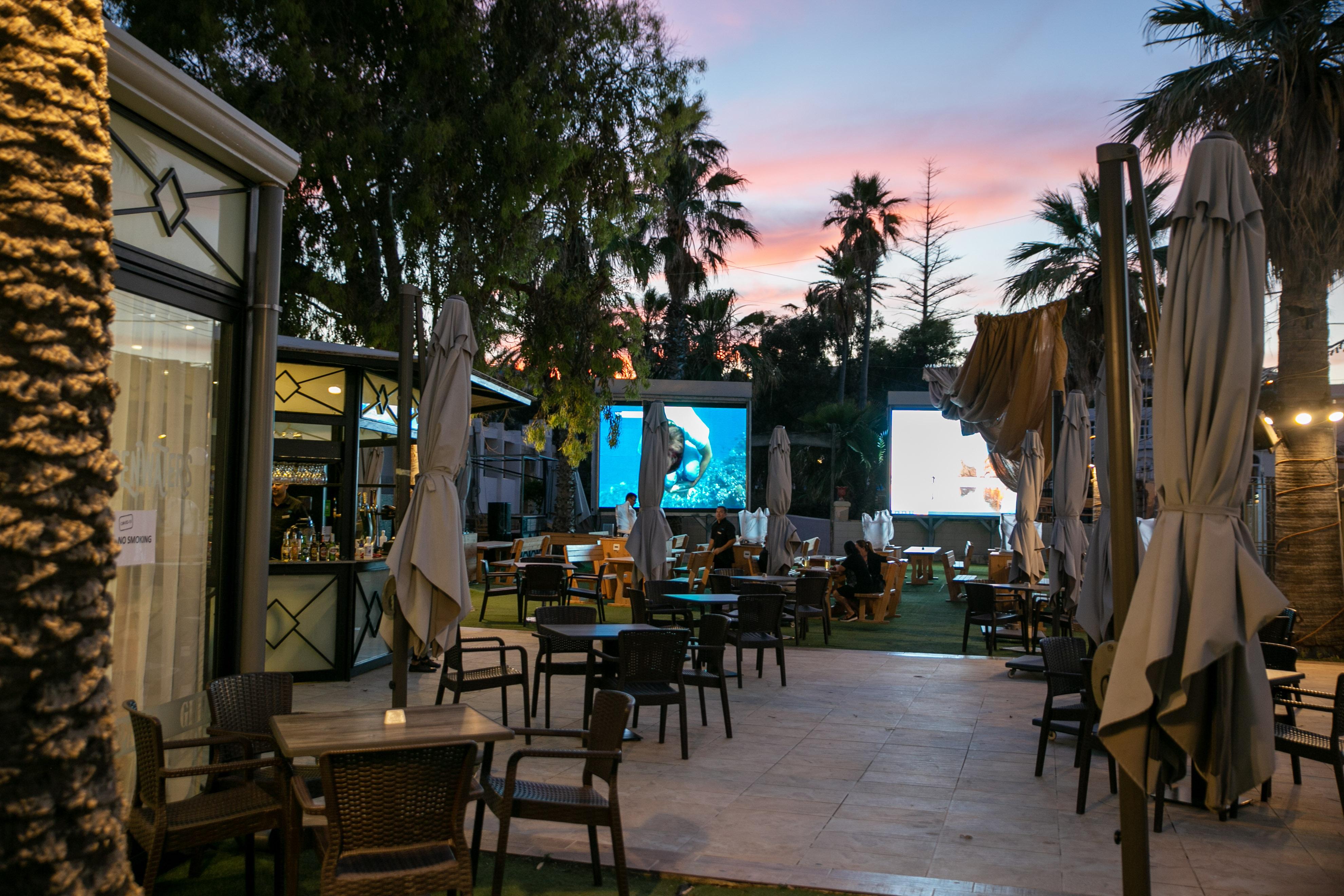 Beach Garden Hotel Сент Джулианс Экстерьер фото