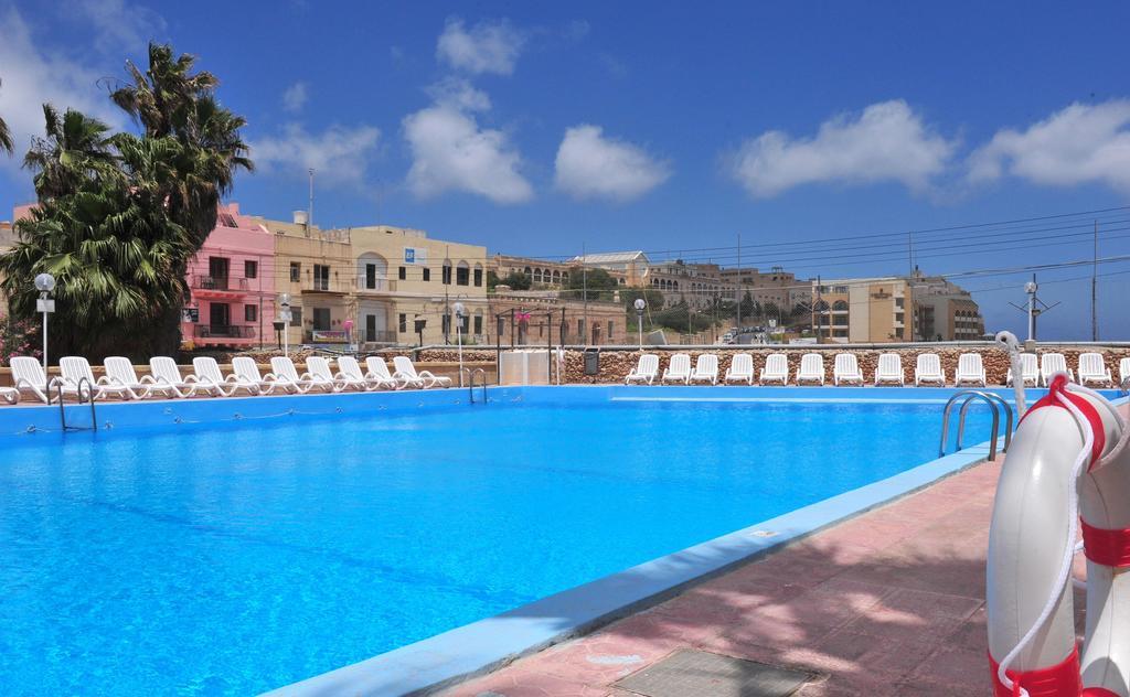 Beach Garden Hotel Сент Джулианс Экстерьер фото
