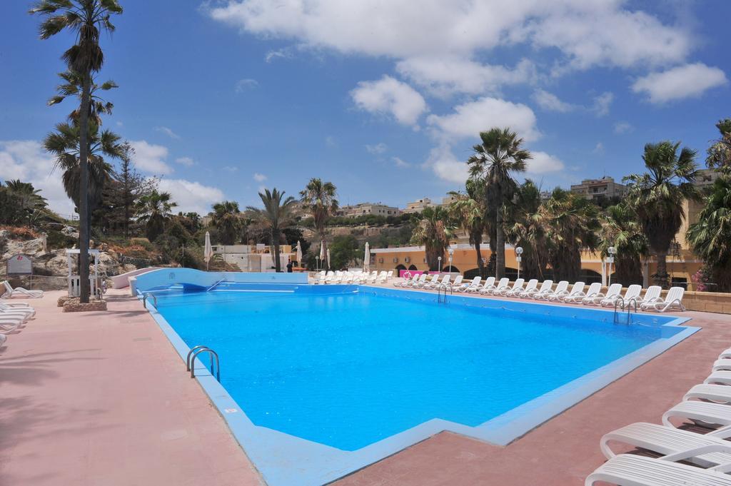 Beach Garden Hotel Сент Джулианс Экстерьер фото